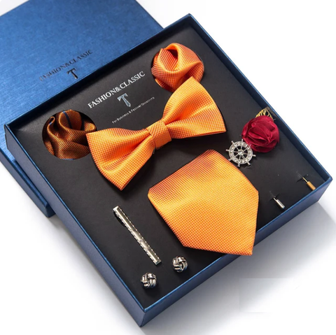 Gift box cufflinks with all Lacertae equipment